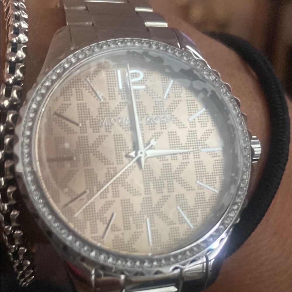 Michael Kors Silver Chronograph Watch Luxury Design